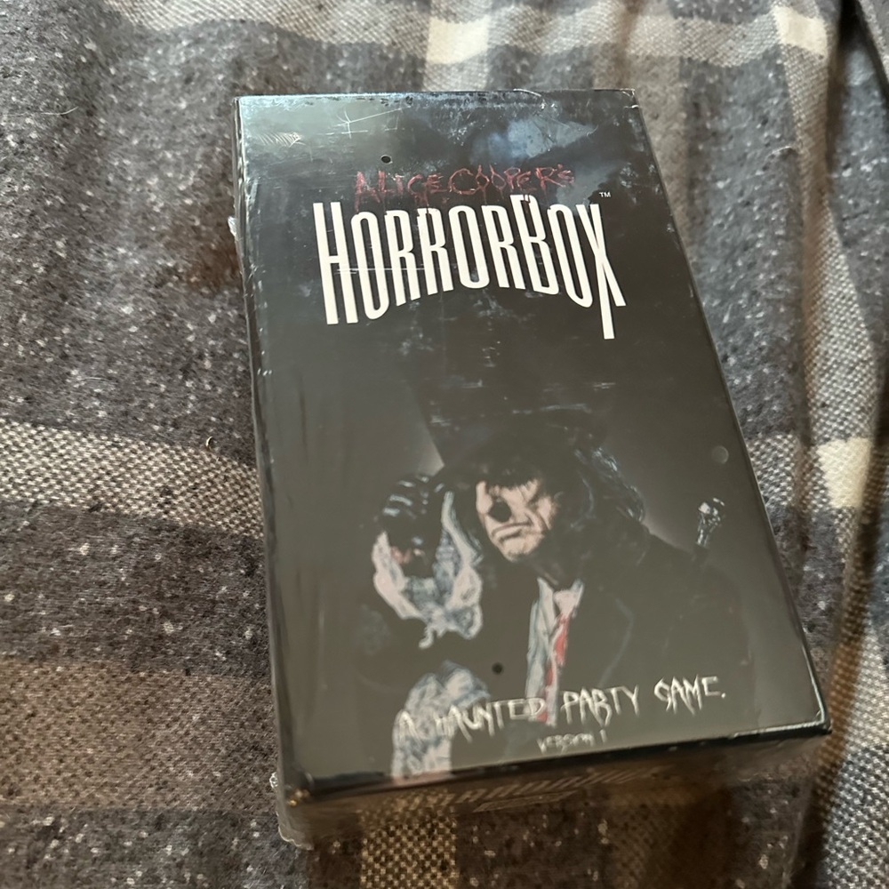 🦇🔪 Alice Cooper’s Horrorbox Party Game Version 1